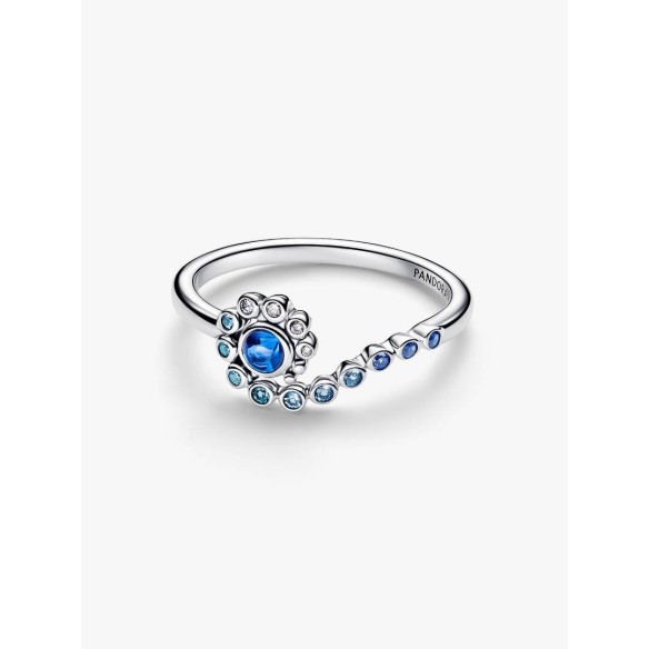 Disney Moana sterling silver ring with clear cubic zirconia, icy green