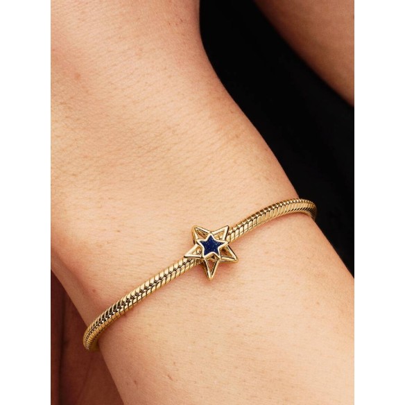 Openwork star 14k gold-plated charm with blue enamel