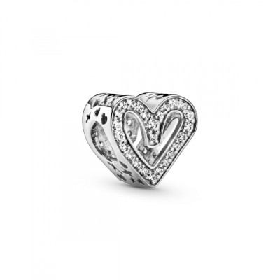 Charm con cuore scintillante
