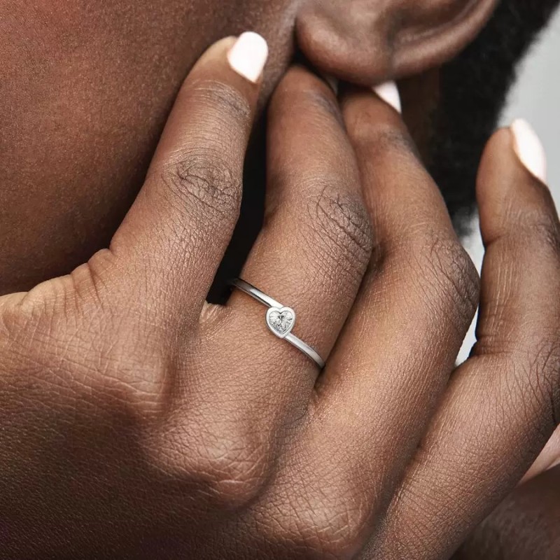 Anello Cuore Inclinato